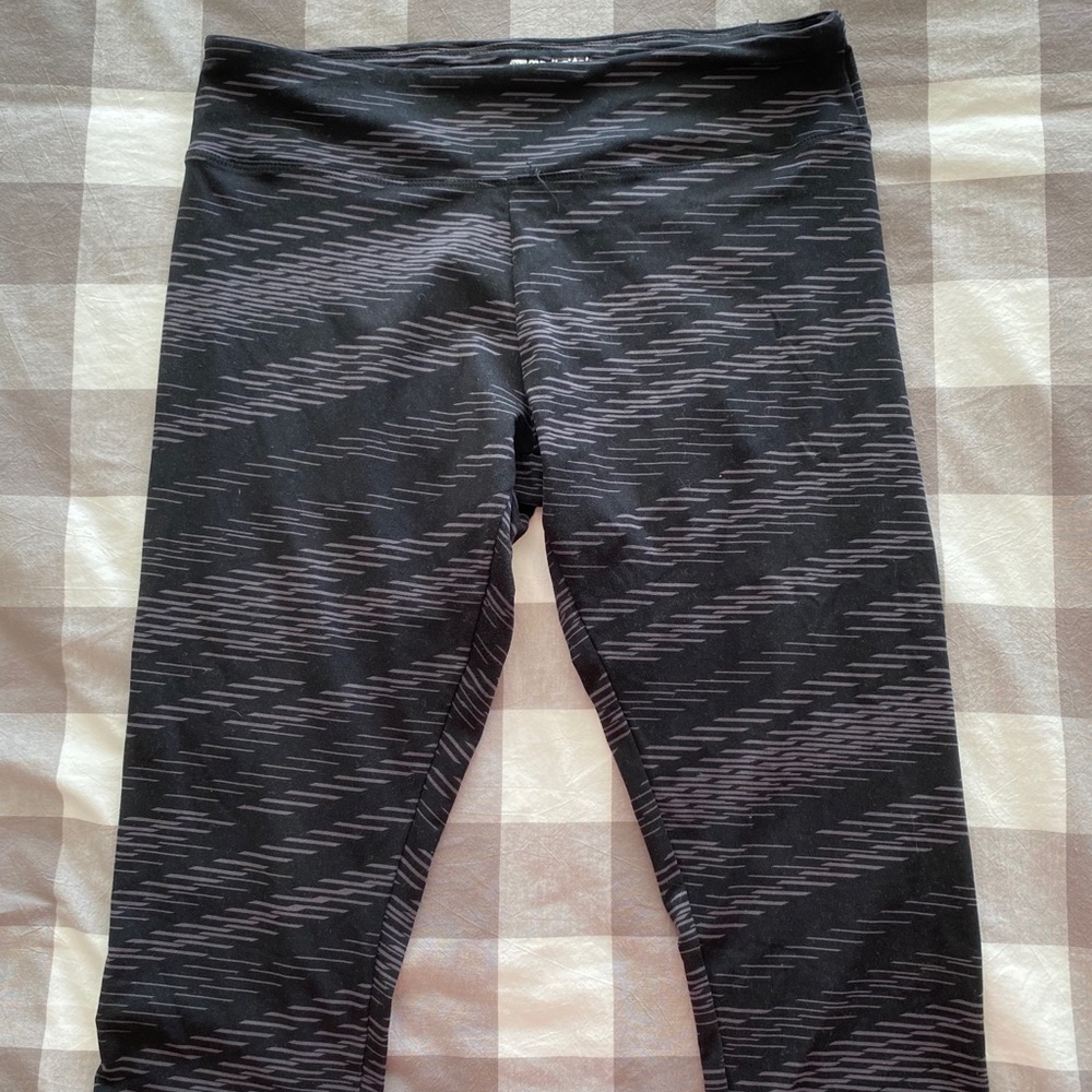 Black and gray leggings